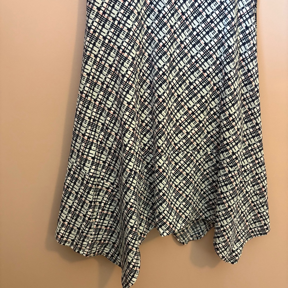 Coolibar NWT Handkerchief Hem Blue and White Dress - Picture 13 of 14